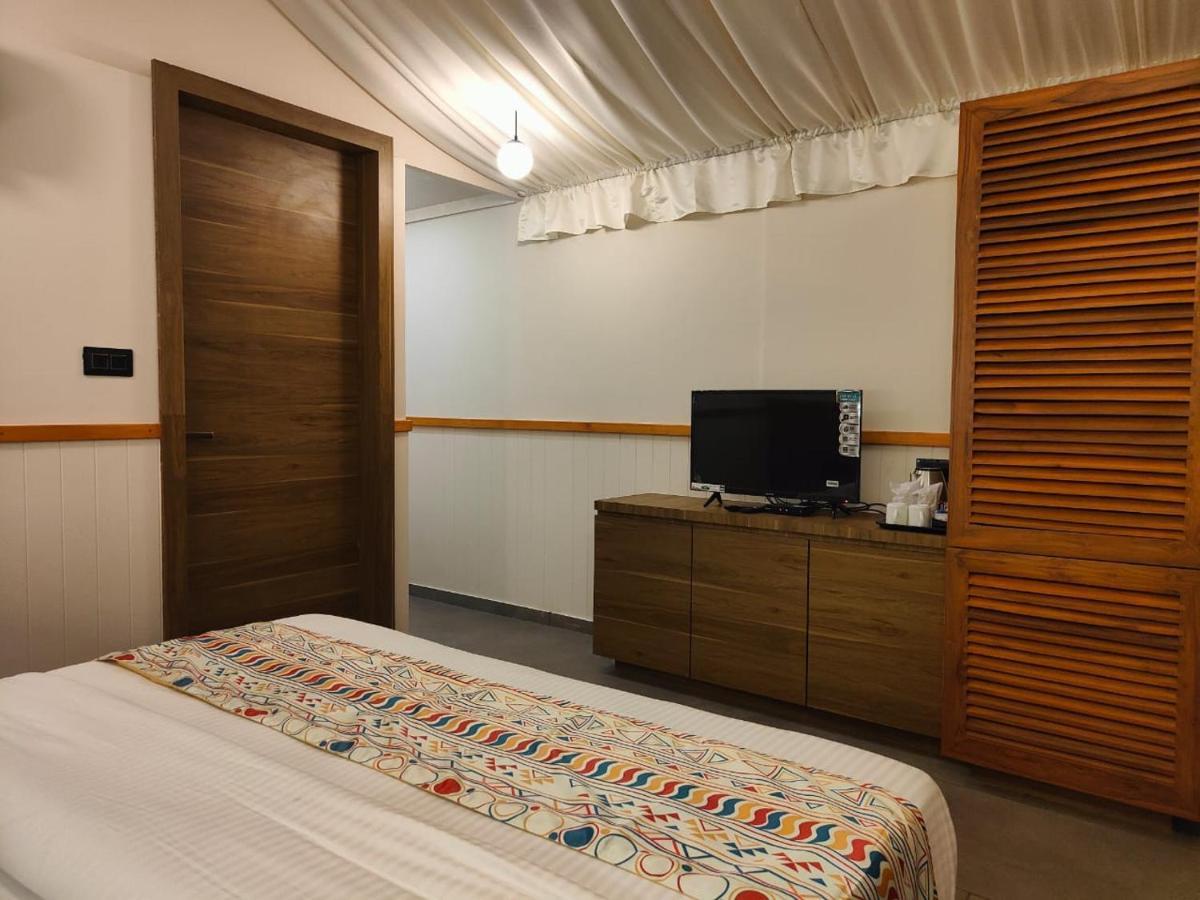 Nirvana Resort And Restaurant Garudeshwar Extérieur photo