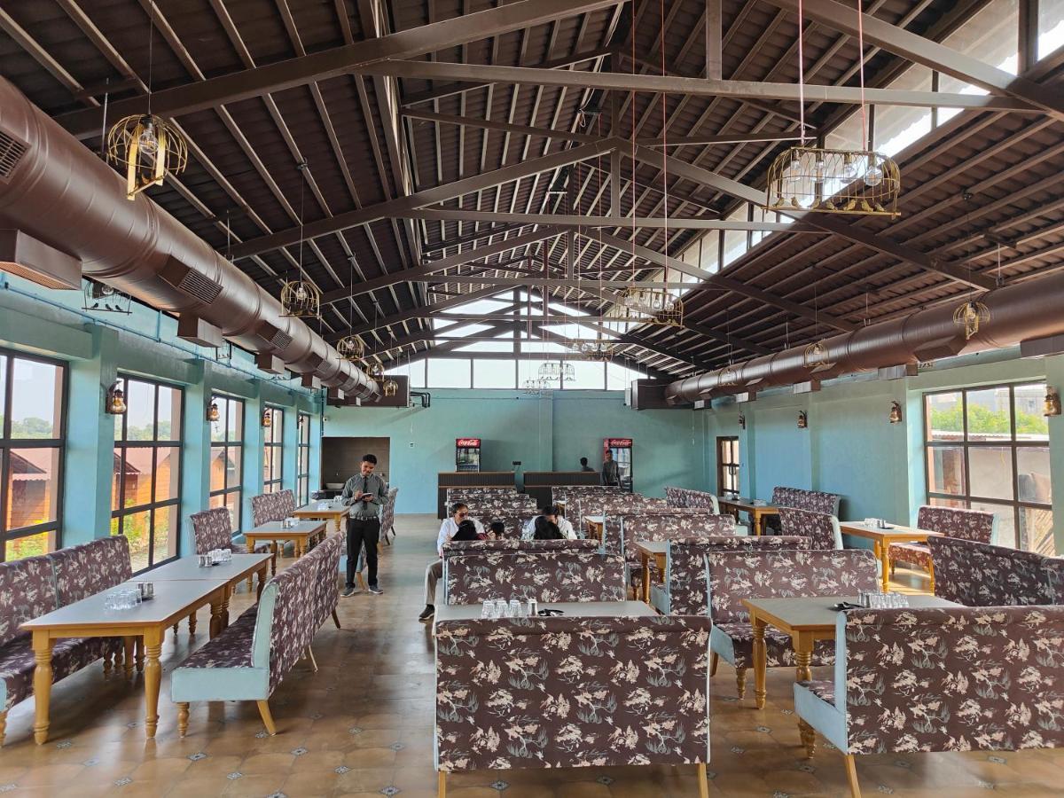 Nirvana Resort And Restaurant Garudeshwar Extérieur photo